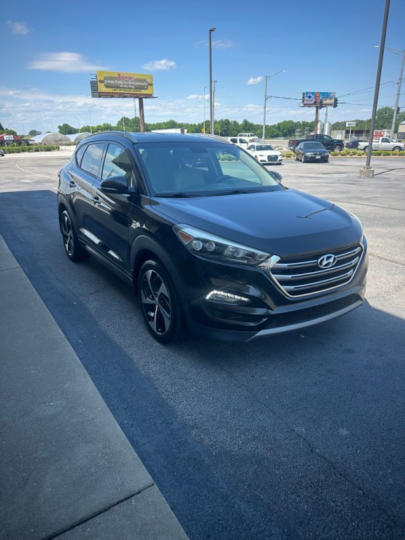 2016 Hyundai Tucson Image 2