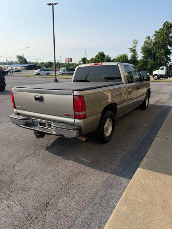 2003 GMC Sierra Image 4