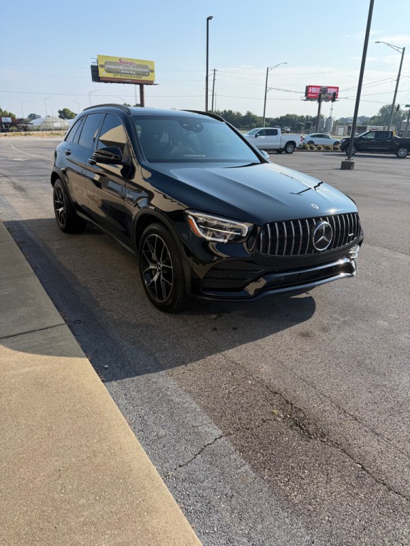 2021 Mercedes-Benz GLC-Class Image 2