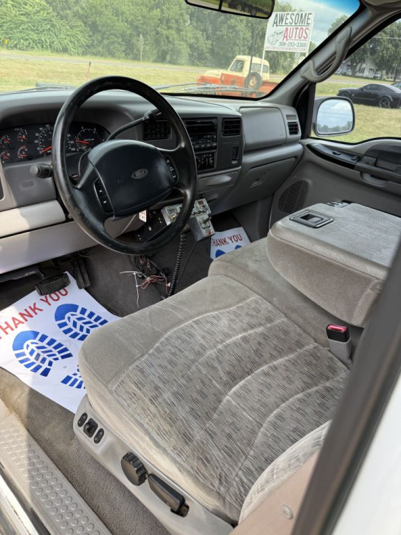 2000 Ford F-350 Image 2