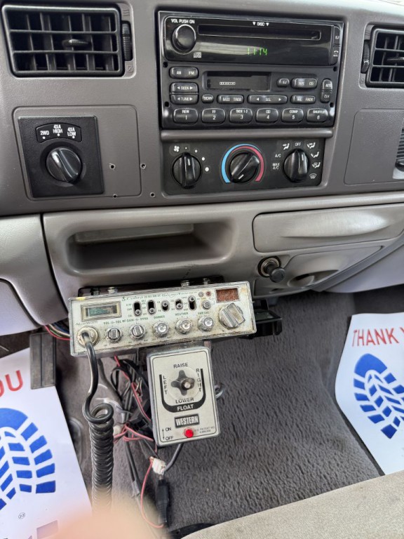 2000 Ford F-350 Image 10