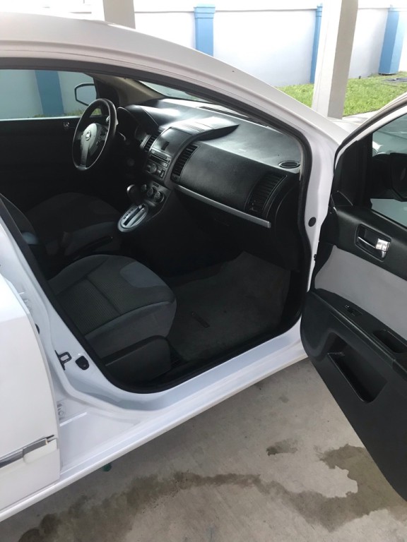 2012 Nissan Sentra Image 10
