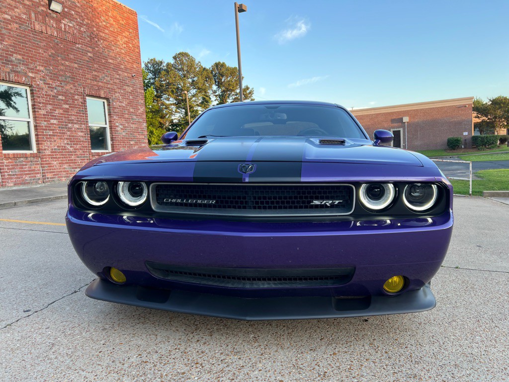 2010 Dodge Challenger Image 2