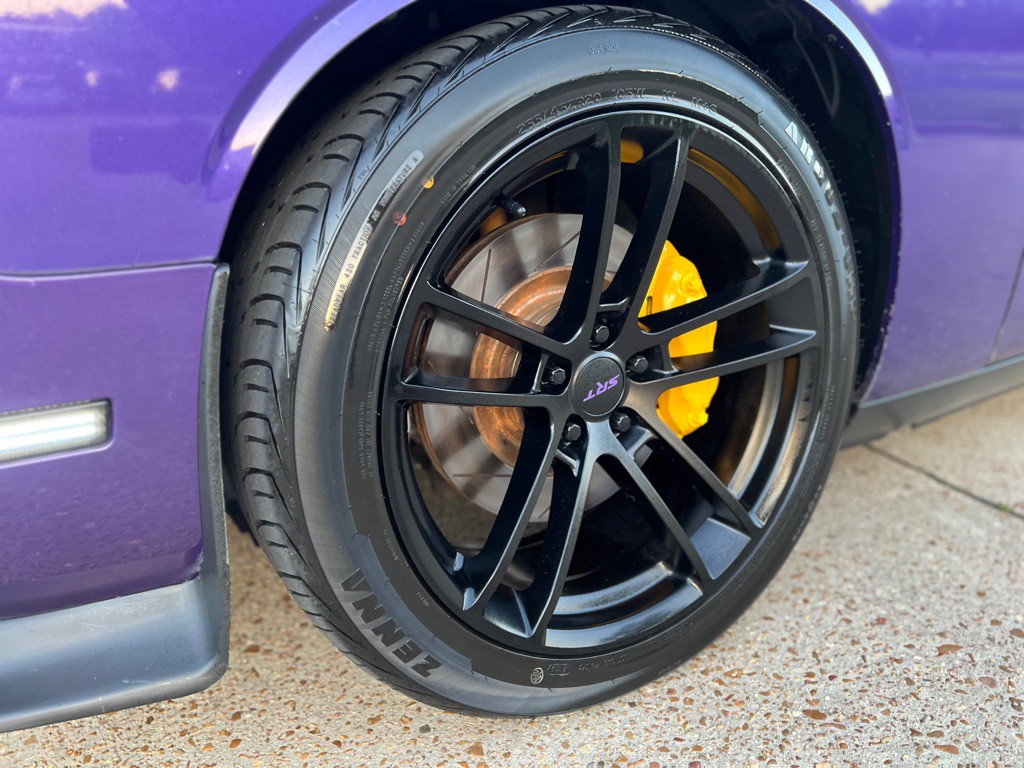 2010 Dodge Challenger Image 10