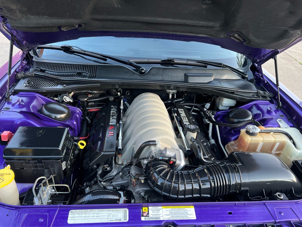 2010 Dodge Challenger Image 13