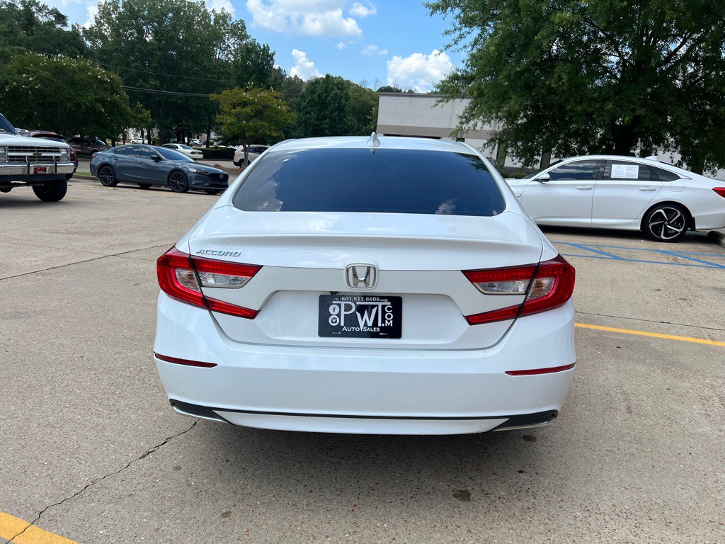 2020 Honda Accord Image 4