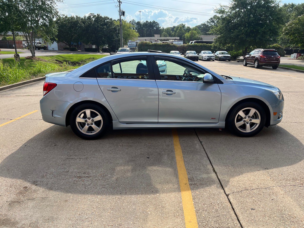 2011 Chevrolet Cruze Image 5