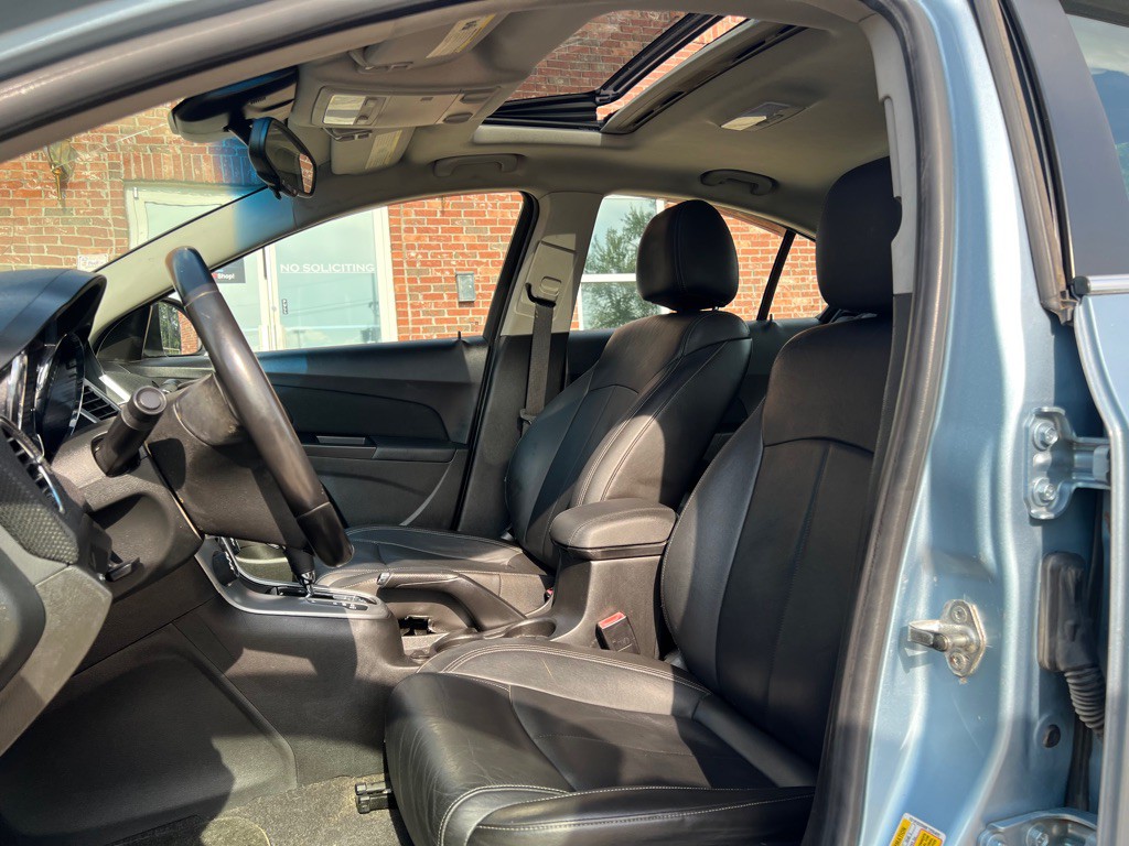 2011 Chevrolet Cruze Image 8