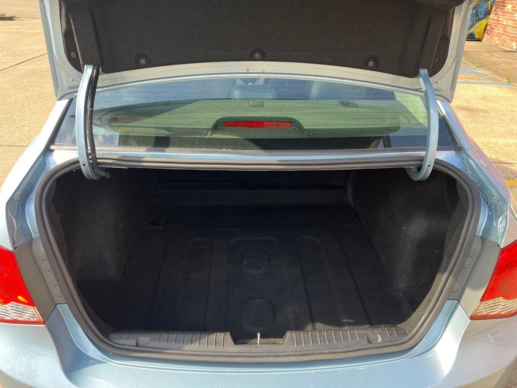 2011 Chevrolet Cruze Image 12