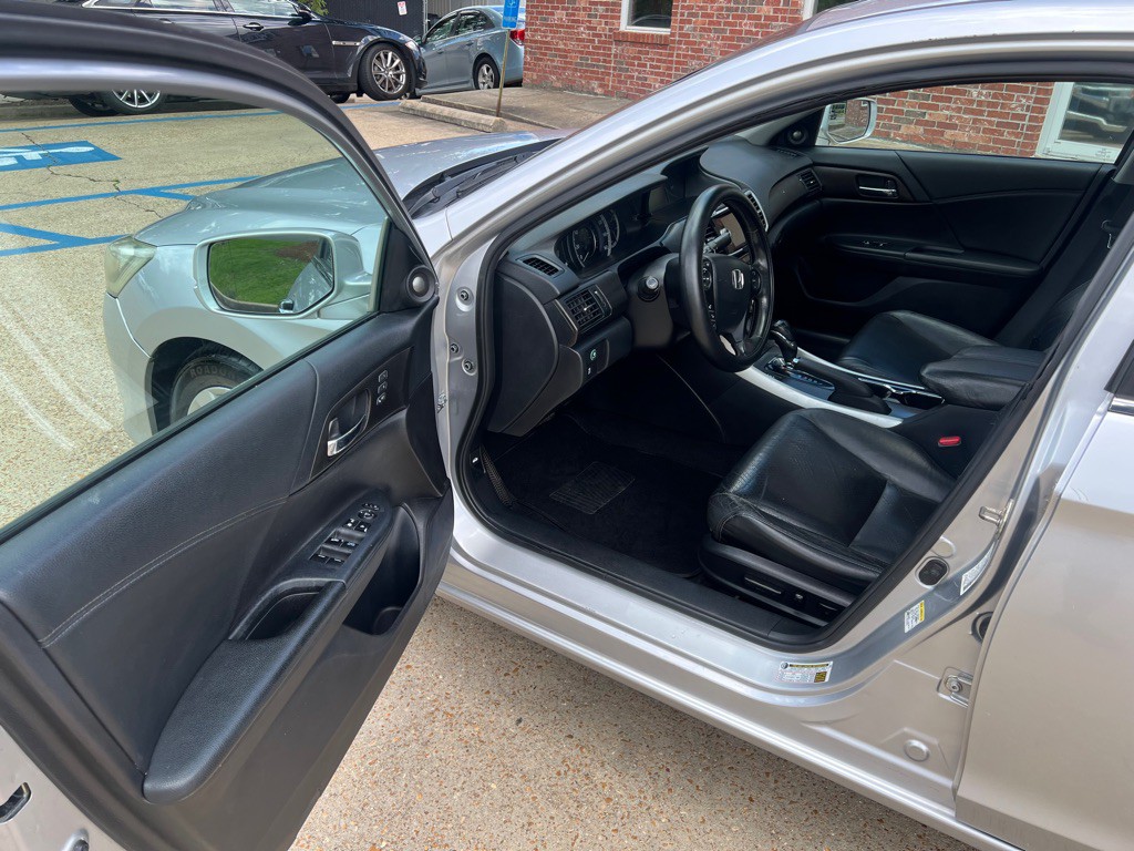 2014 Honda Accord Image 10