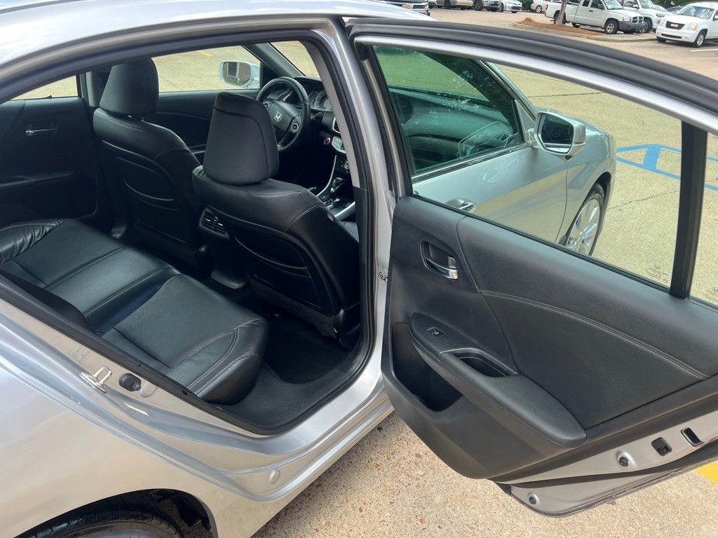 2014 Honda Accord Image 13