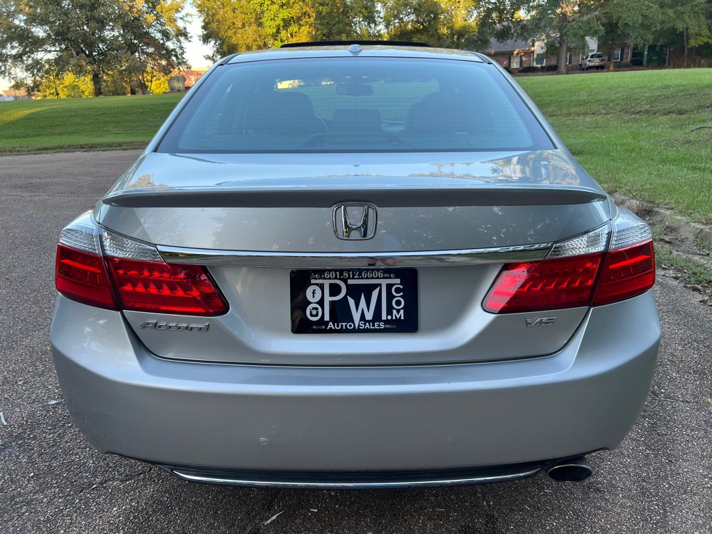 2014 Honda Accord Image 22