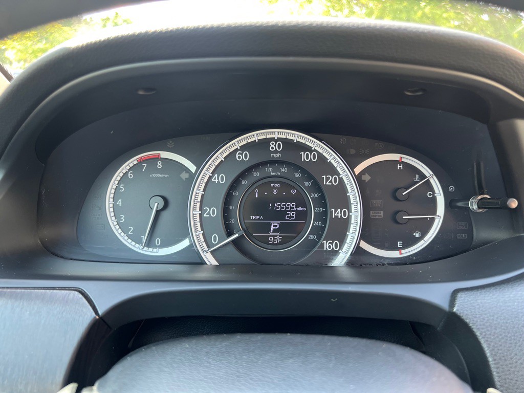 2015 Honda Accord Image 20