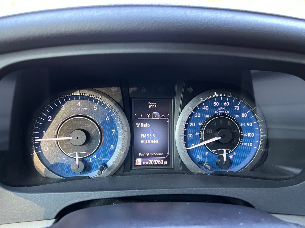 2016 Toyota Sienna Image 20