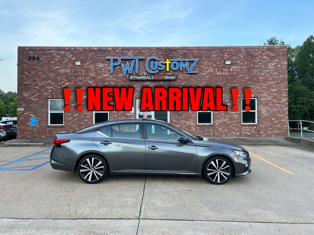 2020 Nissan Altima Image 1