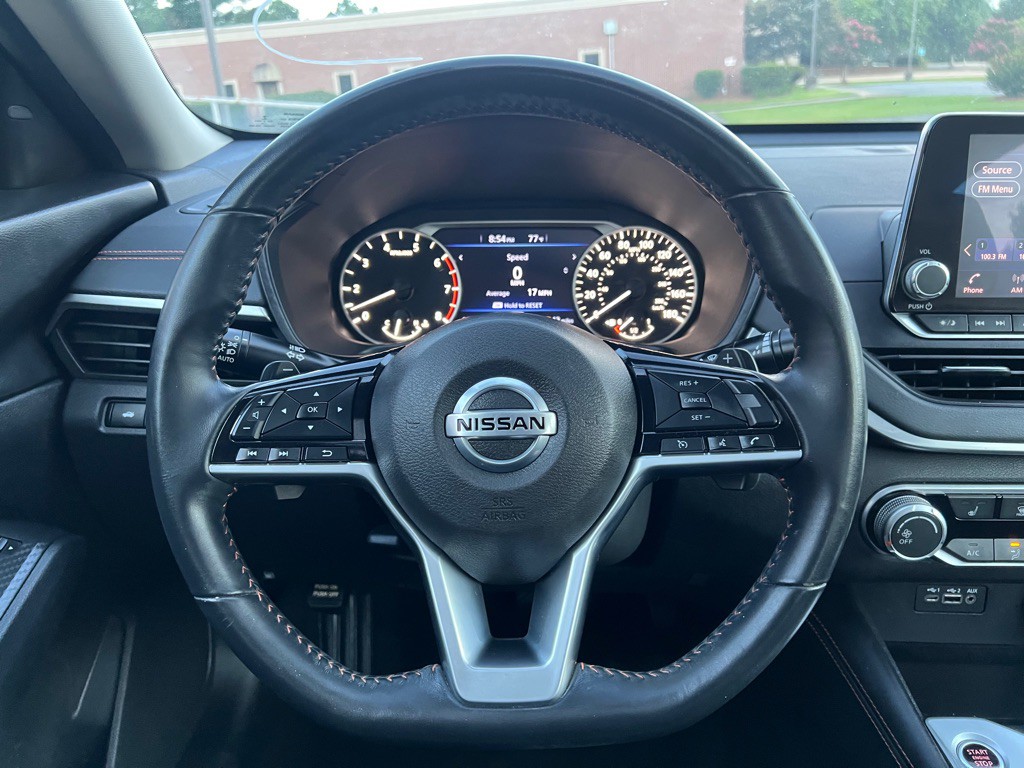2020 Nissan Altima Image 11