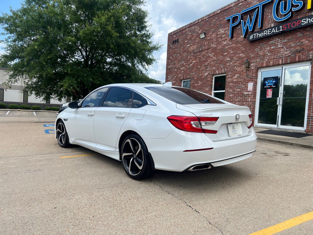 2019 Honda Accord Image 3