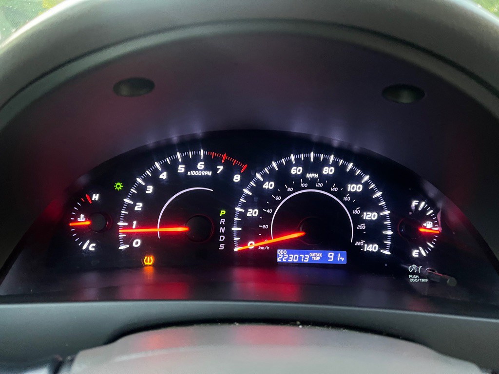 2011 Toyota Camry Image 19
