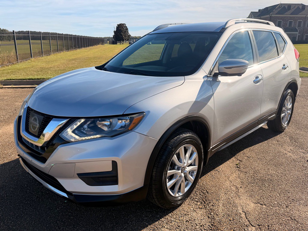 2017 Nissan Rogue Image 9