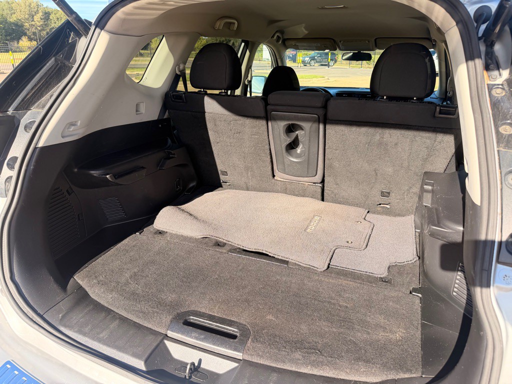 2017 Nissan Rogue Image 14