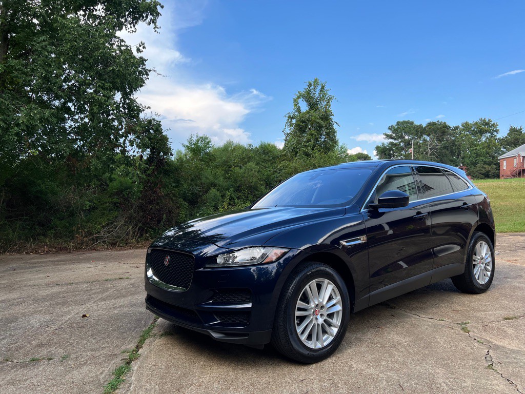 2020 Jaguar F-PACE Image 2