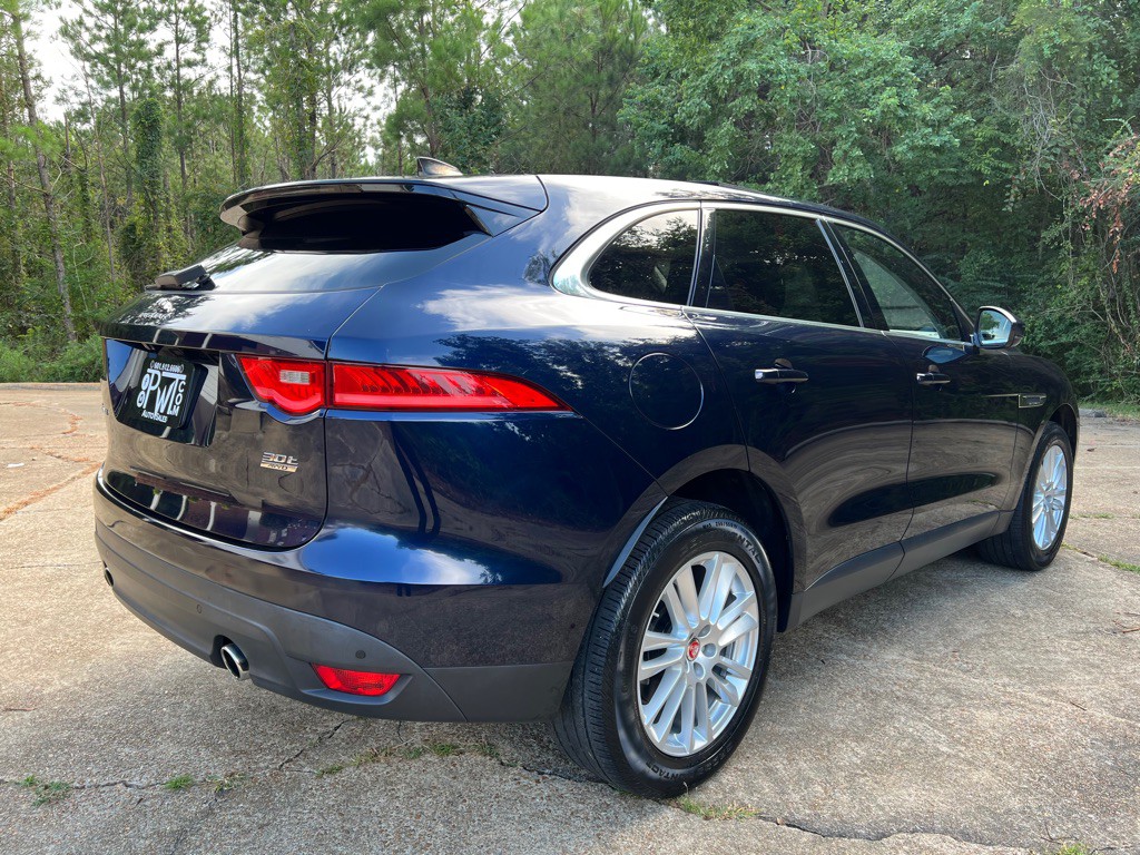 2020 Jaguar F-PACE Image 6