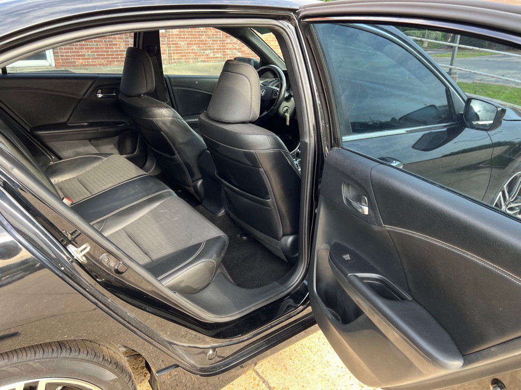 2016 Honda Accord Image 8