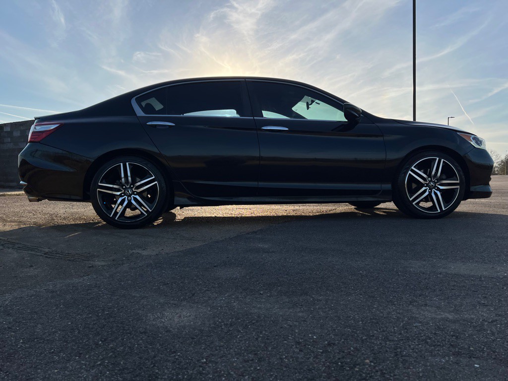 2016 Honda Accord Image 7