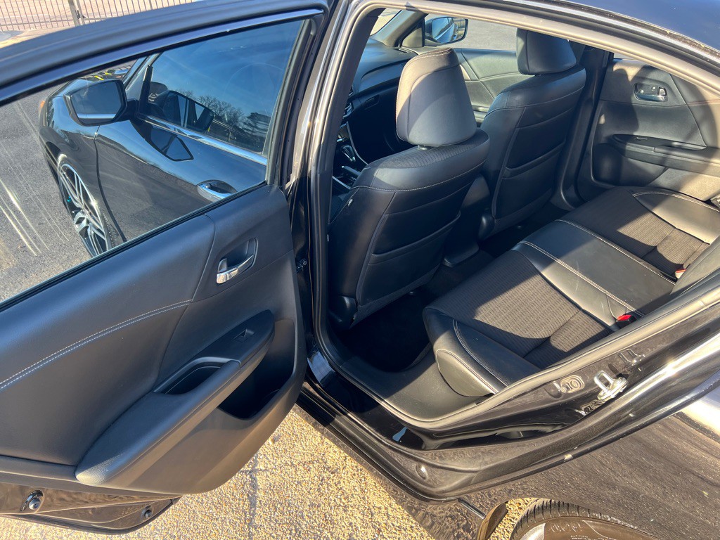 2016 Honda Accord Image 14