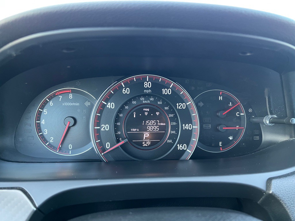 2016 Honda Accord Image 19