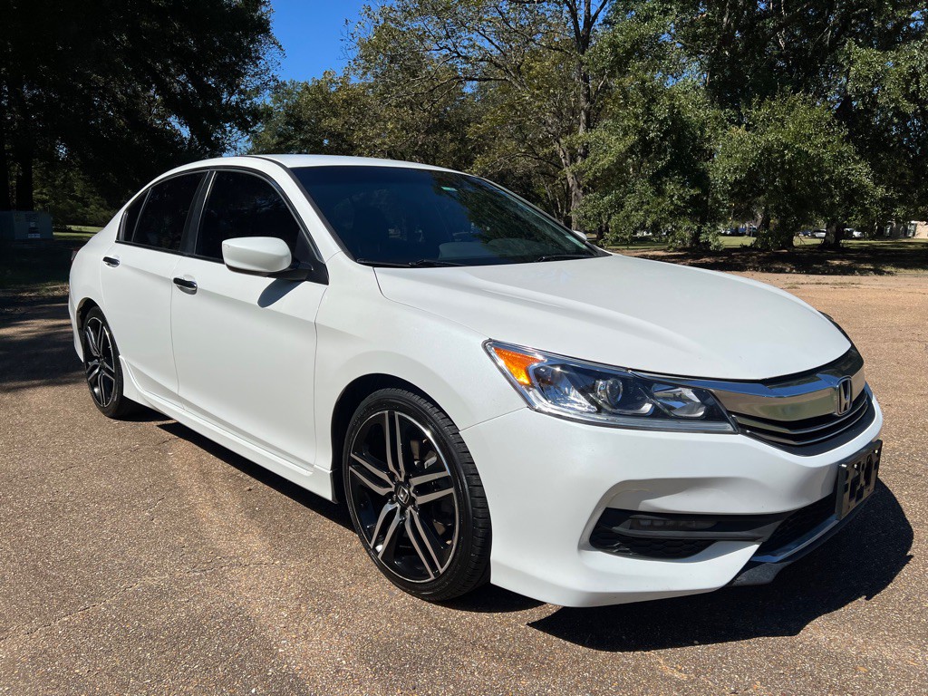 2017 Honda Accord Image 7