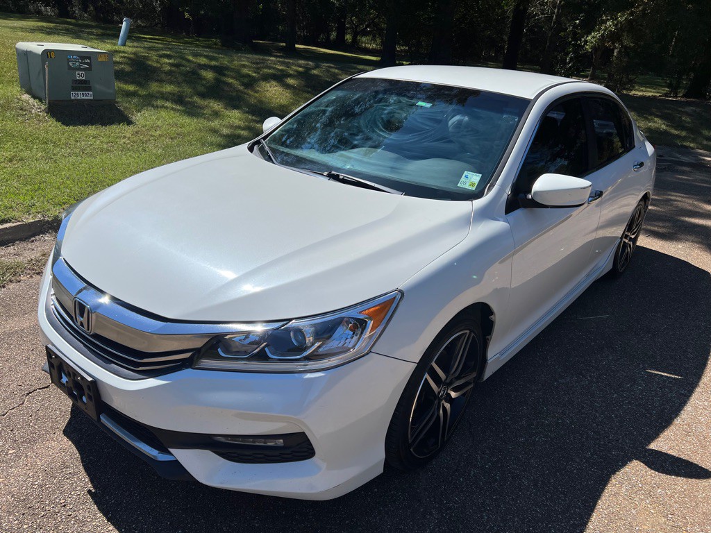 2017 Honda Accord Image 9