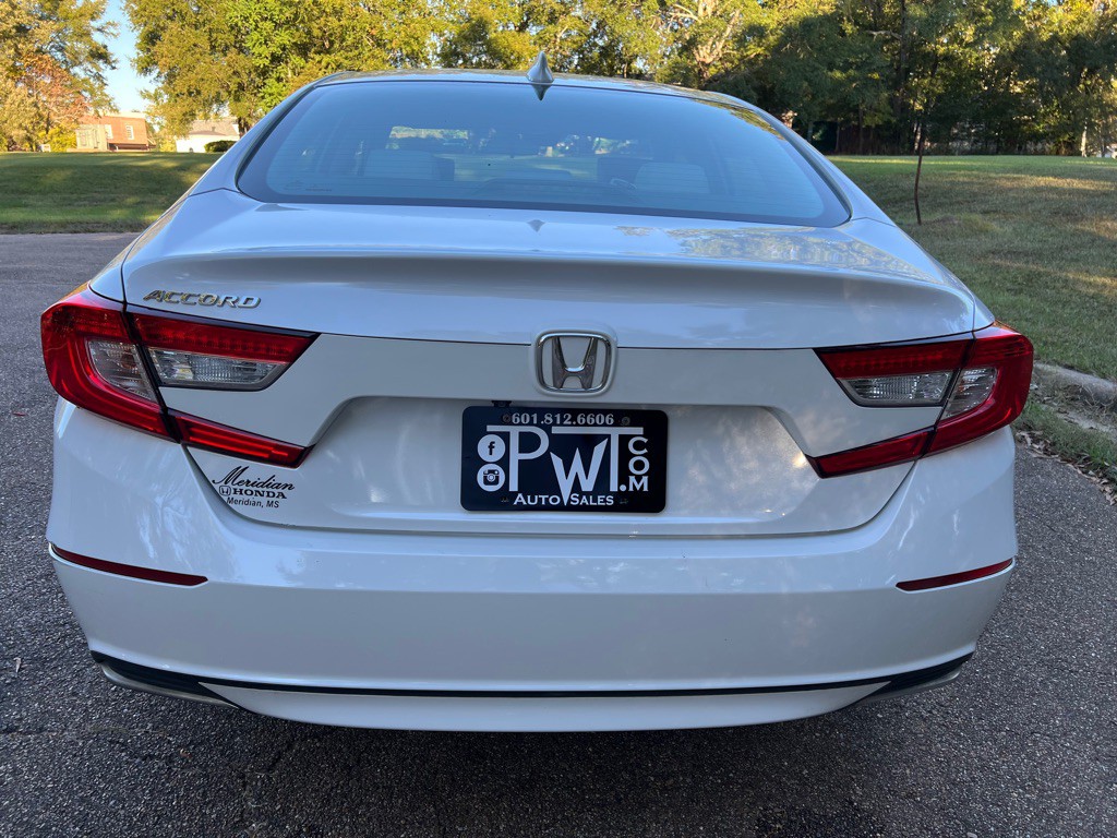 2018 Honda Accord Image 4