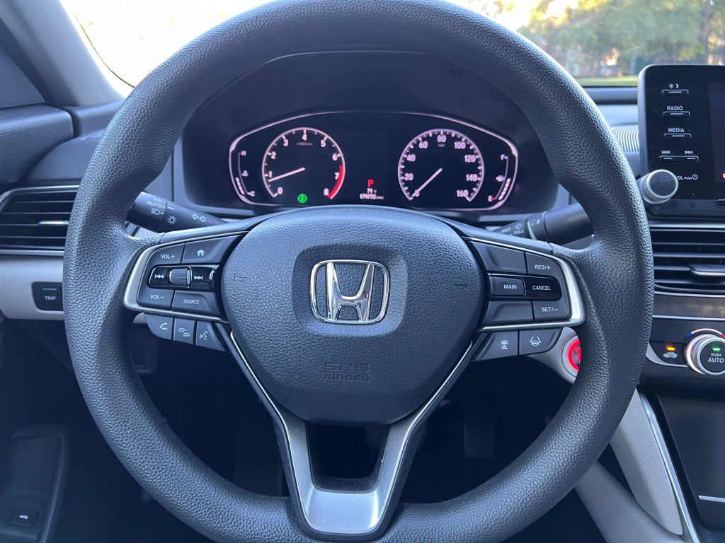 2018 Honda Accord Image 18