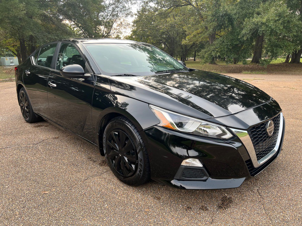 2019 Nissan Altima Image 7