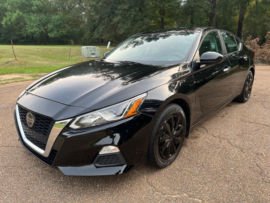 2019 Nissan Altima Image 9