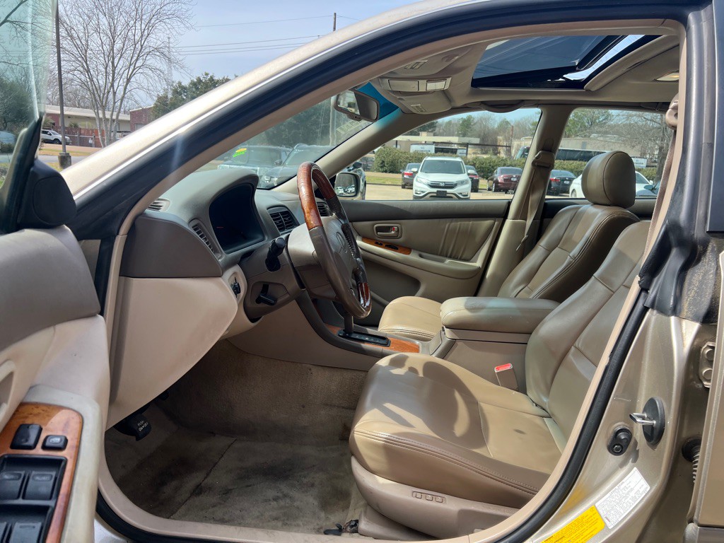 2000 Lexus ES Image 5