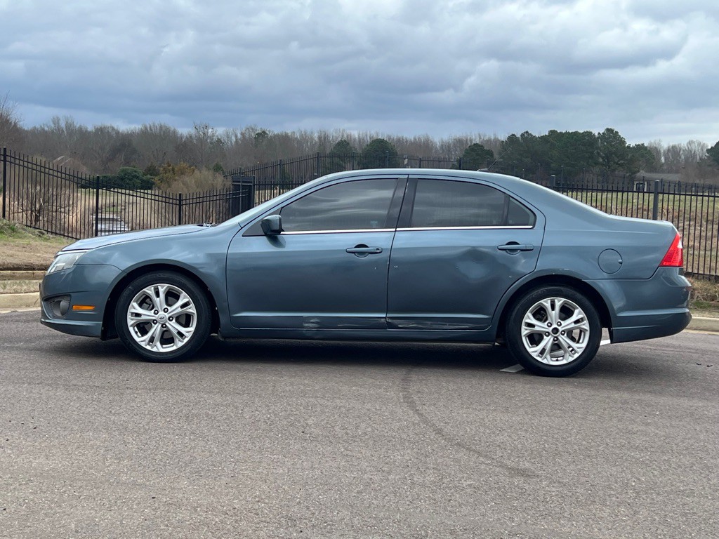 2012 Ford Fusion Image 2
