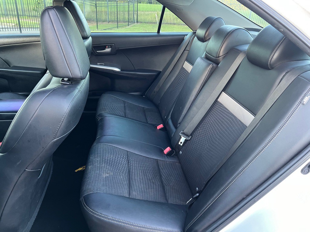 2014 Toyota Camry Image 13