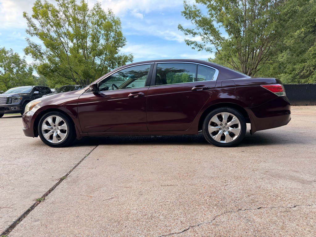 2009 Honda Accord Image 2