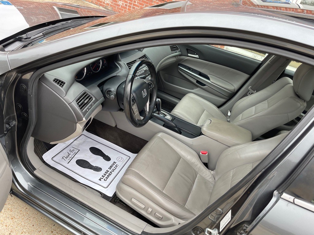 2010 Honda Accord Image 8