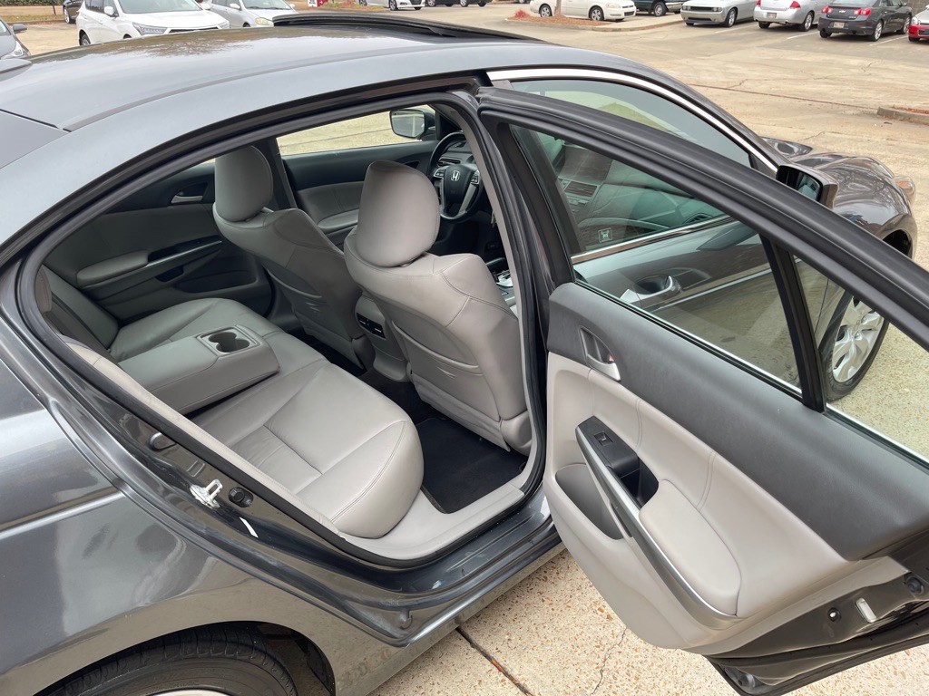 2010 Honda Accord Image 10