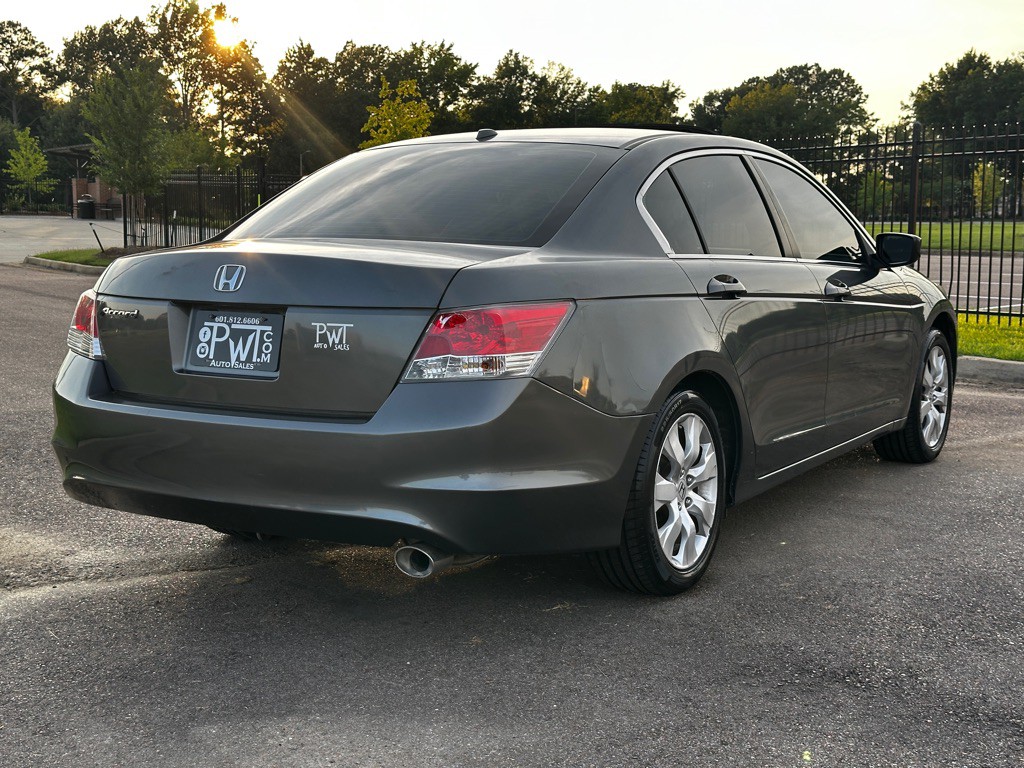 2010 Honda Accord Image 18