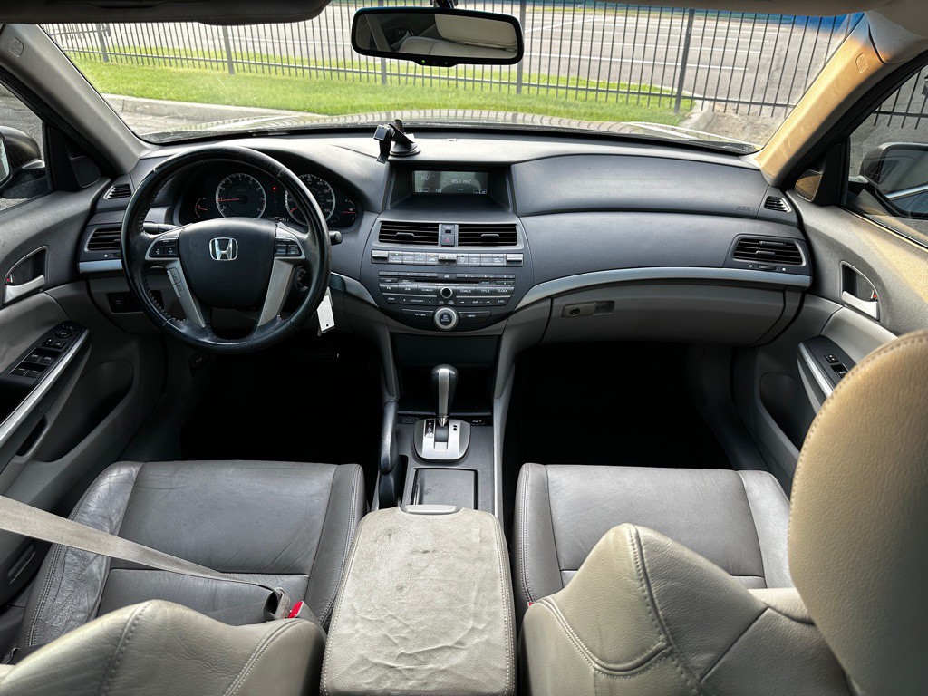 2010 Honda Accord Image 33