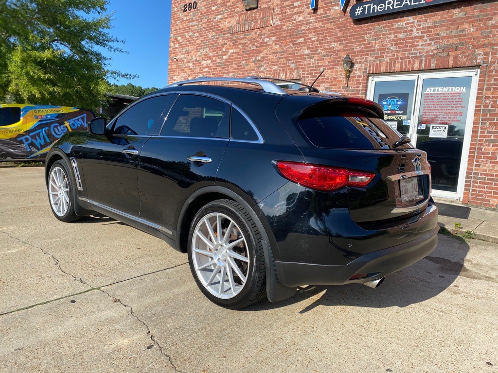 2011 INFINITI FX50 Image 3