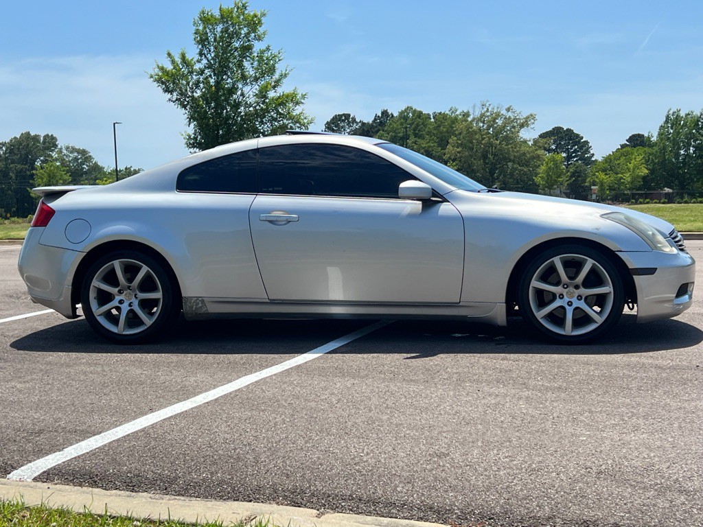 2005 INFINITI G35 Image 6