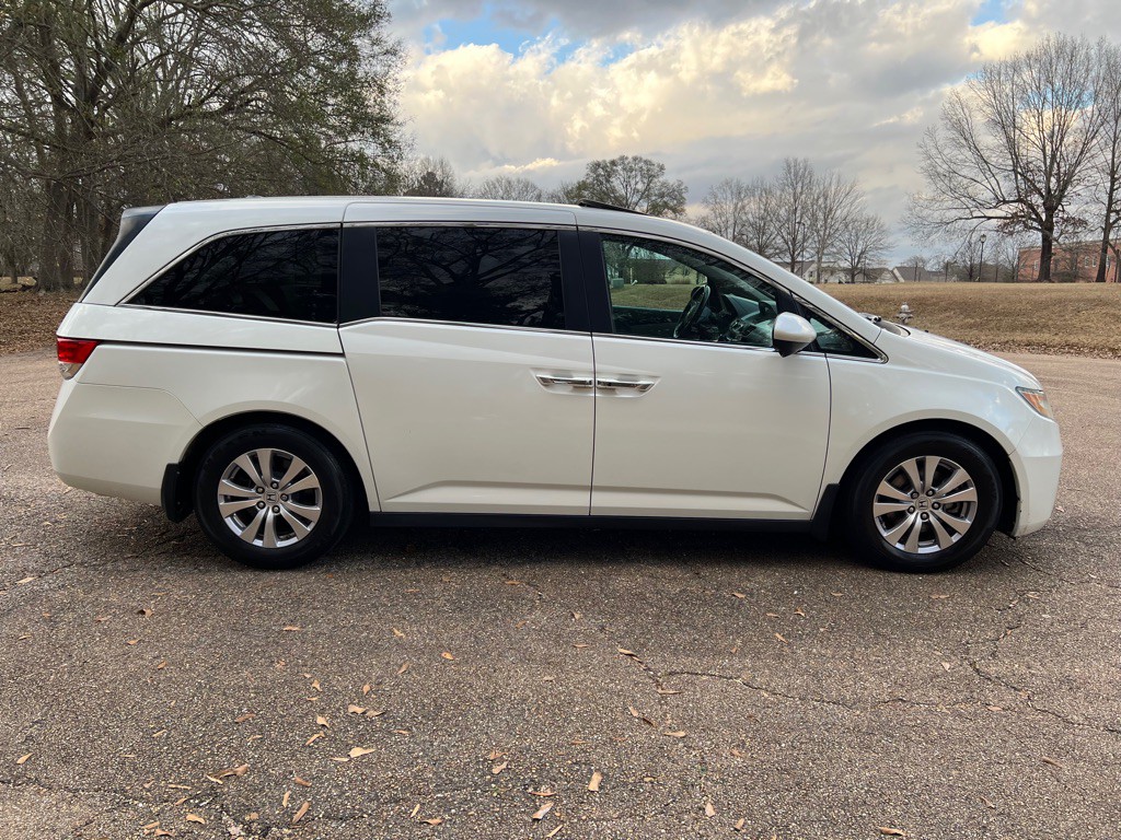 2016 Honda Odyssey Image 6