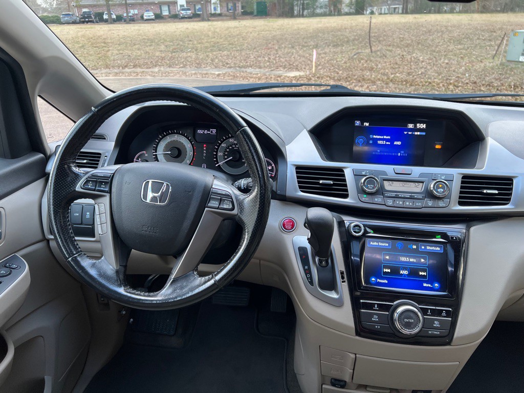 2016 Honda Odyssey Image 20