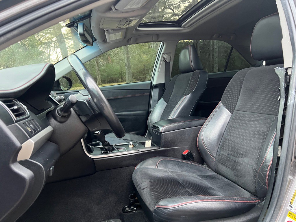 2015 Toyota Camry Image 11