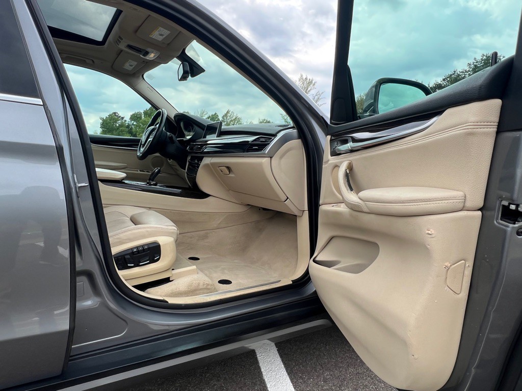 2014 BMW X5 Image 16
